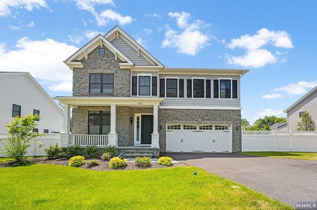 920 Hollywood Ave, Ho Ho Kus, NJ 07423