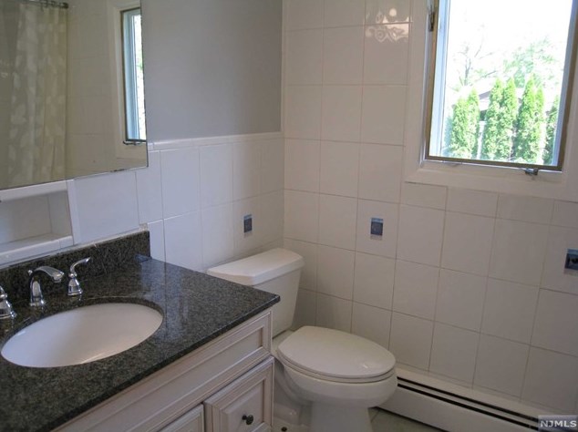 39 Smt St, Englewood NJ 07632-2030 exterior