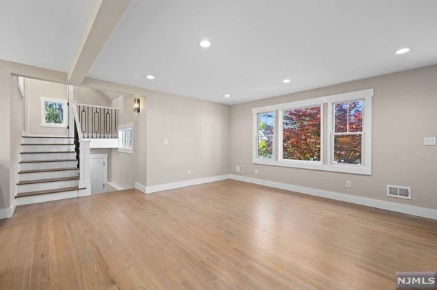 4 Sweetwood Ct, West Caldwell NJ  07006-7709 exterior