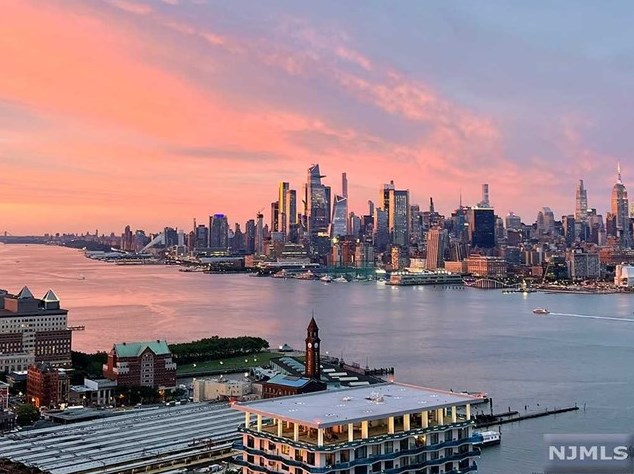 75 Park Ln #ph1-03, Jersey City, NJ 07310