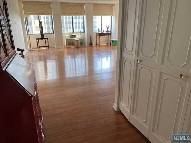300 Winston Dr #1917, Cliffside Park, NJ 07010