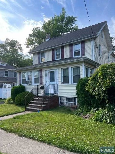 114 Virginia Ave, Dumont, NJ 07628