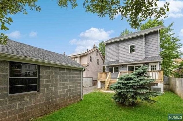 291 James St, Teaneck, NJ 07666