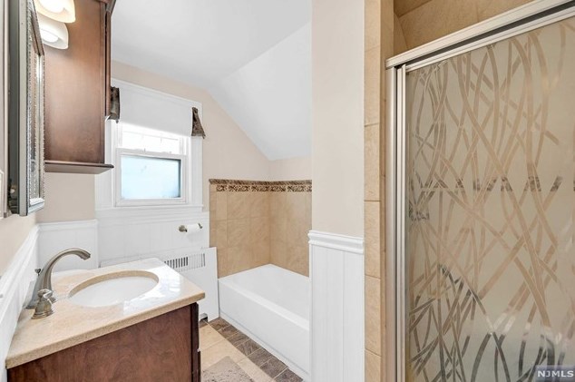 12 Glenwood St, Clifton NJ  07013-2604 exterior