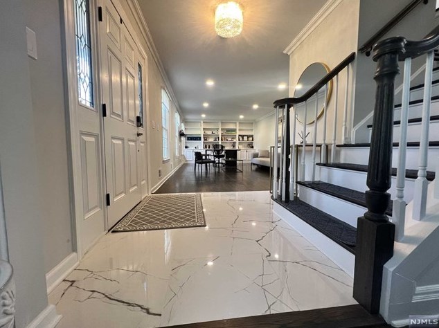 20 Buttonwood Pl, Upper Saddle River, NJ 07458