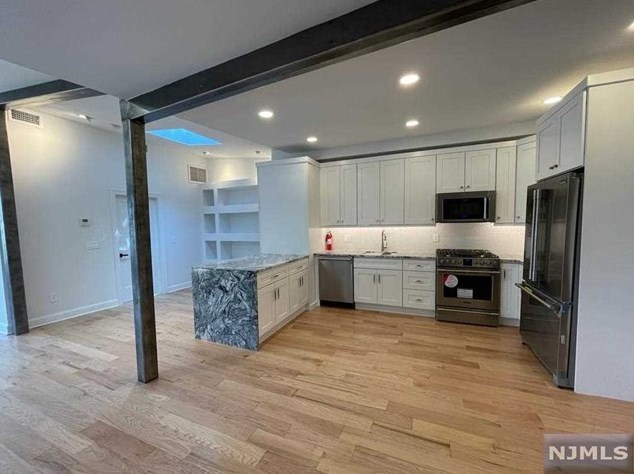 9009 Riverside Pl #2, North Bergen, NJ 07047