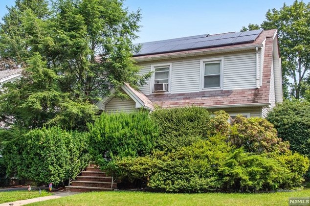 175 Maplewood Ave, Bogota, NJ 07603