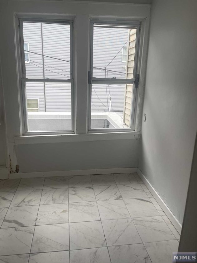 189 Main St, Ridgefield Park, NJ 07660