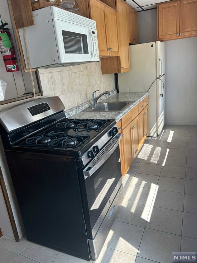 118 Chester Ave #2, Bloomfield, NJ 07003