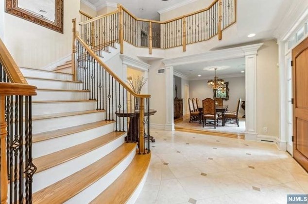 44 Central Ave, Demarest, NJ 07627