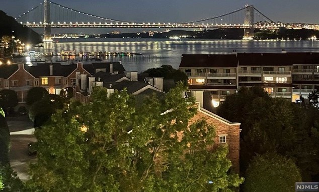 1203 River Rd #6c, Edgewater, NJ 07020