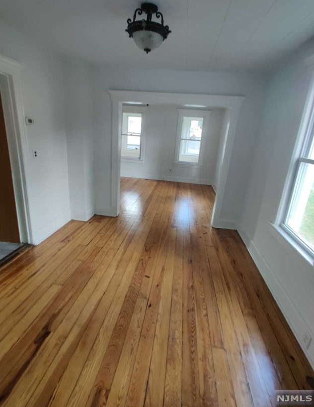 282 Prospect Ave, Bergenfield NJ  07621-1247 exterior