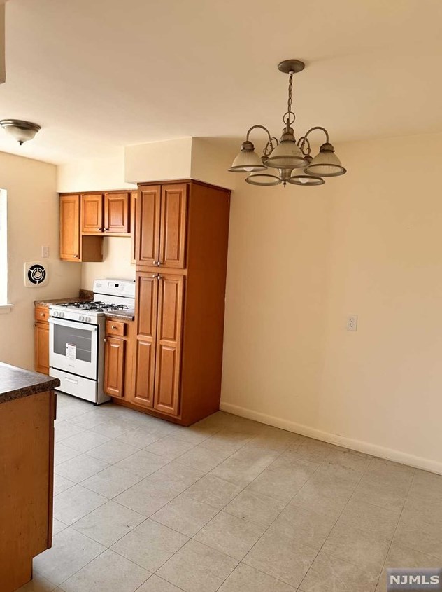 230 Polifly Rd #20, Hackensack, NJ 07601