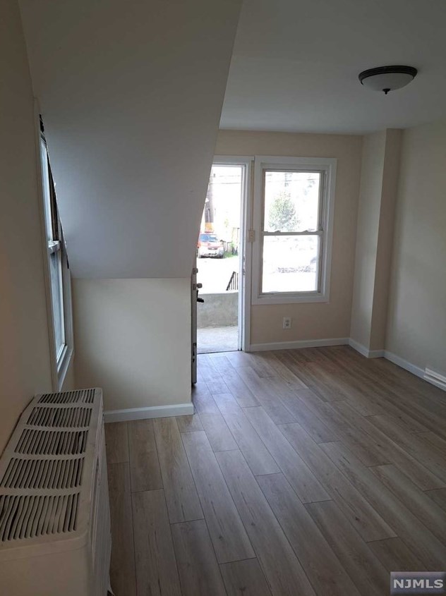 195 Central Ave #1w, Hackensack, NJ 07601