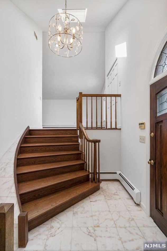 315 Arthur Ave, Englewood, NJ 07632