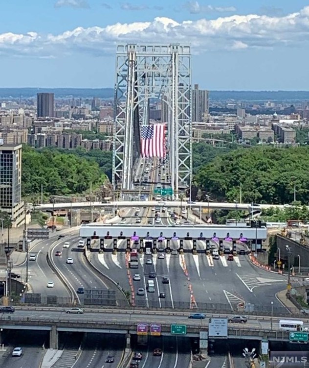 2100 Linwood Ave, West Fort Lee NJ 07024-3101 exterior