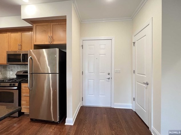500 Anderson Ave ##101, Cliffside Park, NJ 07010