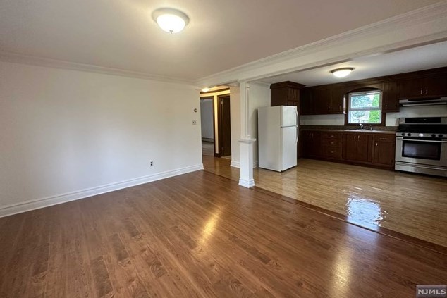 28 La Salle Ave, Clifton NJ  07013-2947 exterior