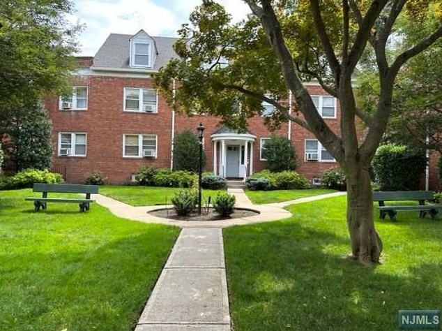735 Elm Ave #1a, Teaneck, NJ 07666