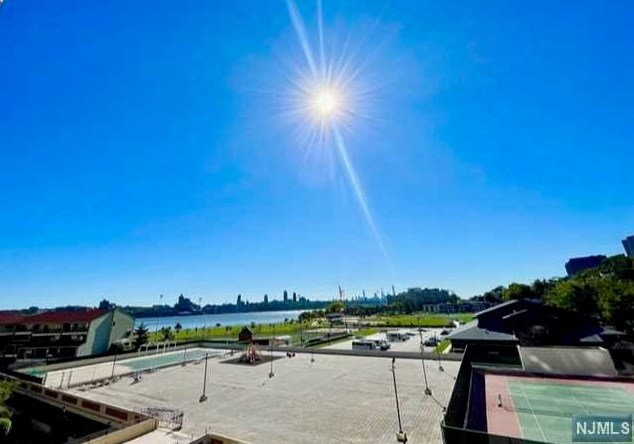 1203 River Rd #3l, Edgewater, NJ 07020
