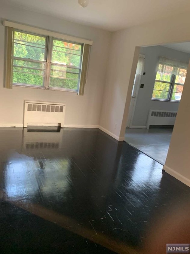 1530 12th St, West Fort Lee, NJ 07024