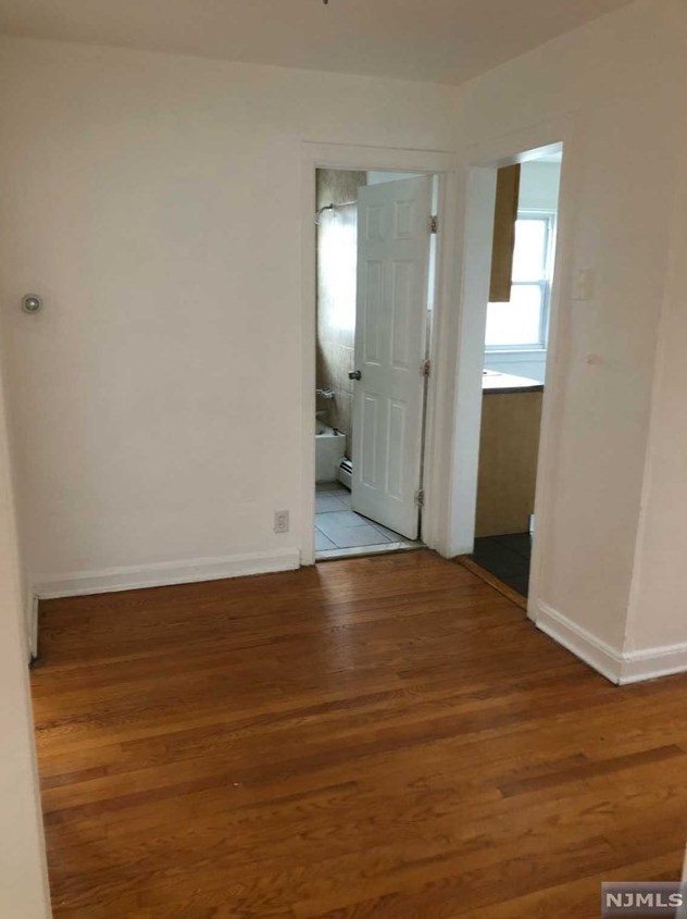 25 Glen St #2, Cliffside Park, NJ 07010