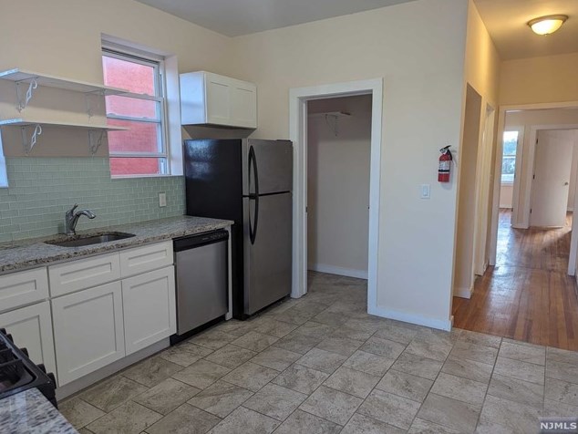 28 Molter Pl #3, Bloomfield, NJ 07003