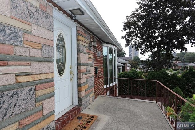 263 Forest Rd, West Fort Lee, NJ 07024