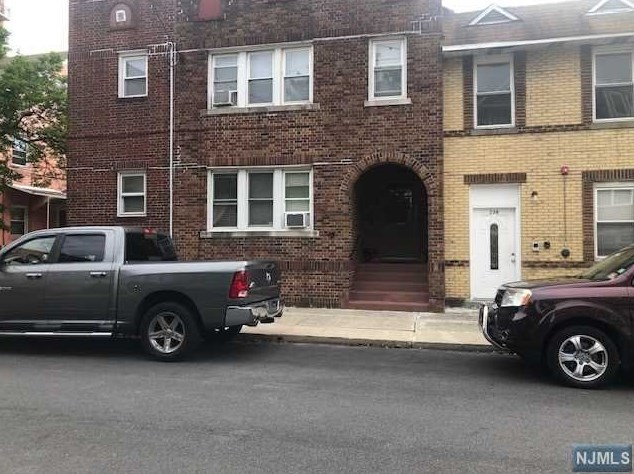 236 Lincoln Ave, Cliffside Park, NJ 07010