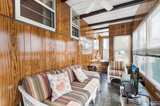 379 Washington Ave, Rutherford NJ  07070-1041 exterior