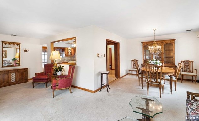 379 Washington Ave, Rutherford NJ  07070-1041 exterior