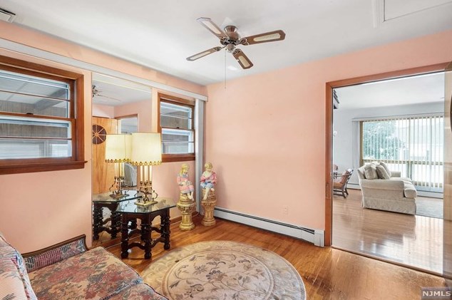 379 Washington Ave, Rutherford NJ  07070-1041 exterior