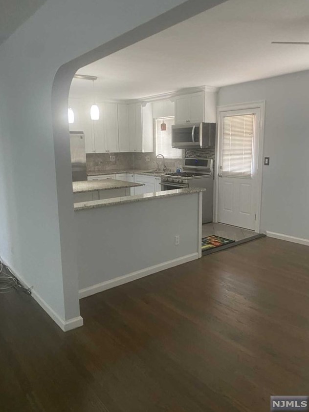 24 John St, Englewood, NJ 07632