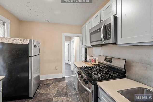 25 Franklin Pl, Rutherford NJ 07070-1707 exterior