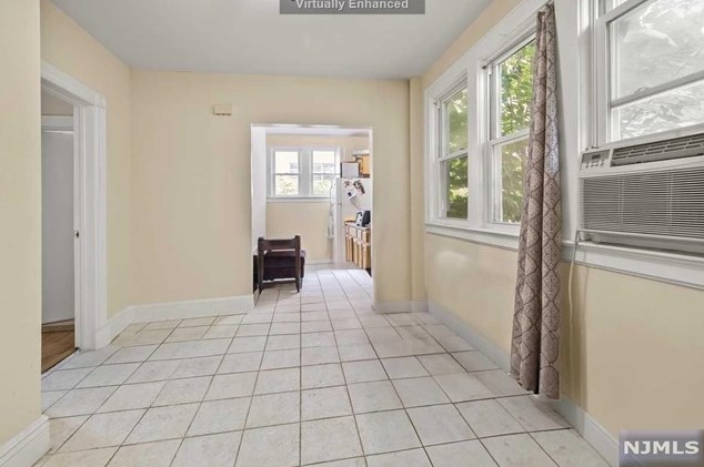 25 Franklin Pl, Rutherford NJ 07070-1707 exterior