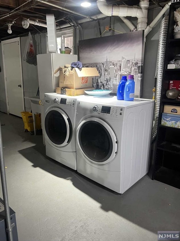 86 Bloomfield Ave, Edison NJ  08837-3324 exterior