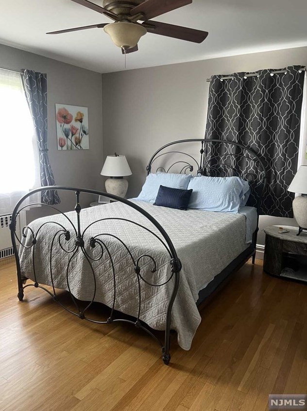 86 Bloomfield Ave, Edison NJ  08837-3324 exterior