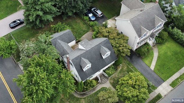 596 Grove St, Ridgewood, NJ 07450