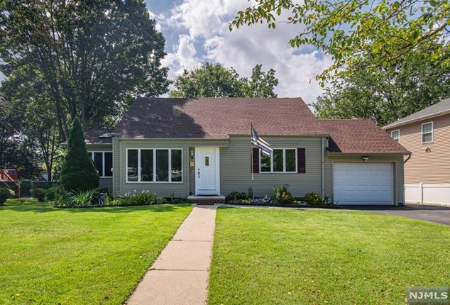 383 Congress St, N Milford, NJ 07646