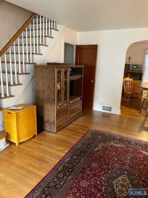 51 Highwood Dr, Dumont, NJ 07628