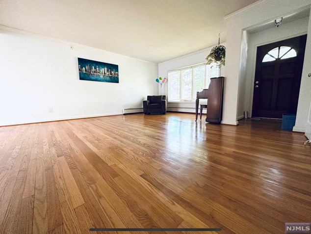 420 Racetrack Rd, Ridgewood, NJ 07450