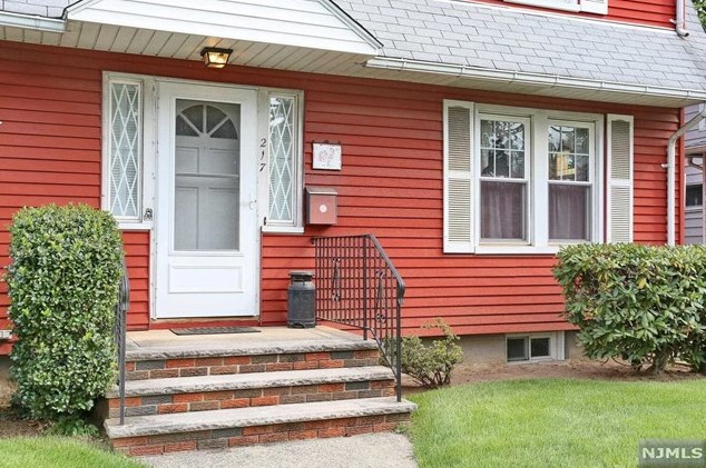 217 Monmouth Ave, N Milford, NJ 07646