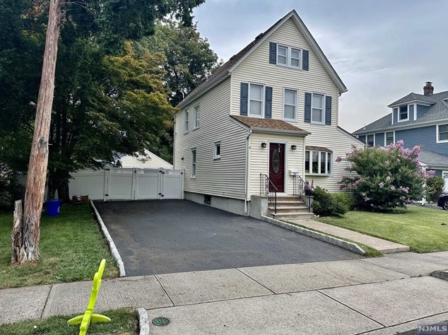32 State St, Mahwah, NJ 07430