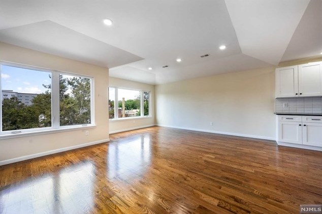 78 Ridgewood Ave, Newark, NJ 07108