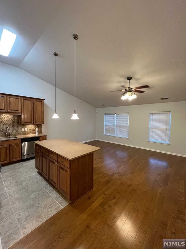 3 Tribeca Ave, Jersey City, NJ 07305