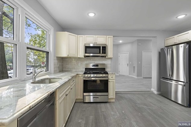 602 Belgrove Dr #1, Kearny, NJ 07032