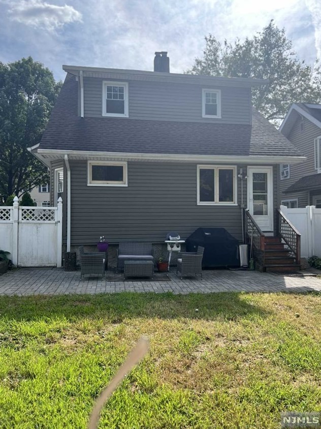 228 Washington Ave, Rutherford NJ  07070-1144 exterior