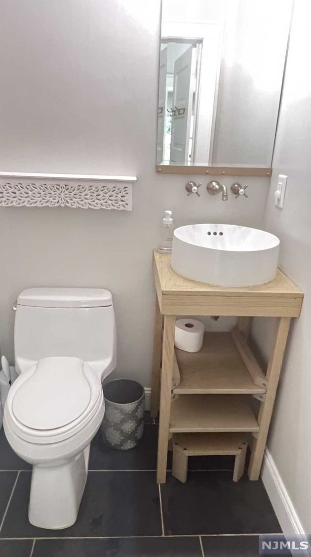 228 Washington Ave, Rutherford NJ  07070-1144 exterior