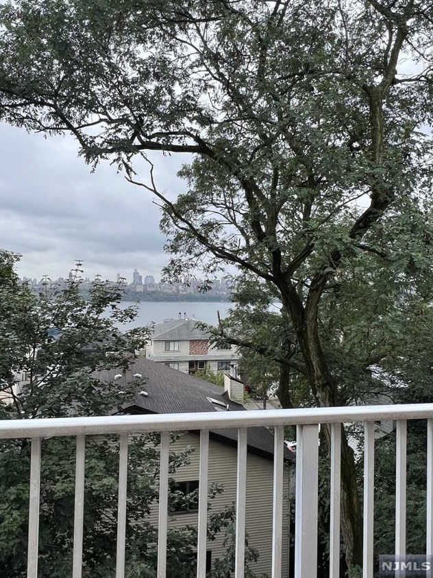 10 Palisade Ave Apt 4b, Cliffside Park, NJ