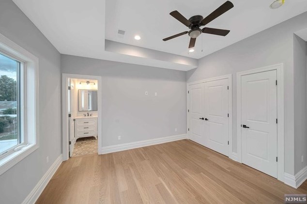 183 Cleenput Ter, Paramus NJ  07652-4438 exterior